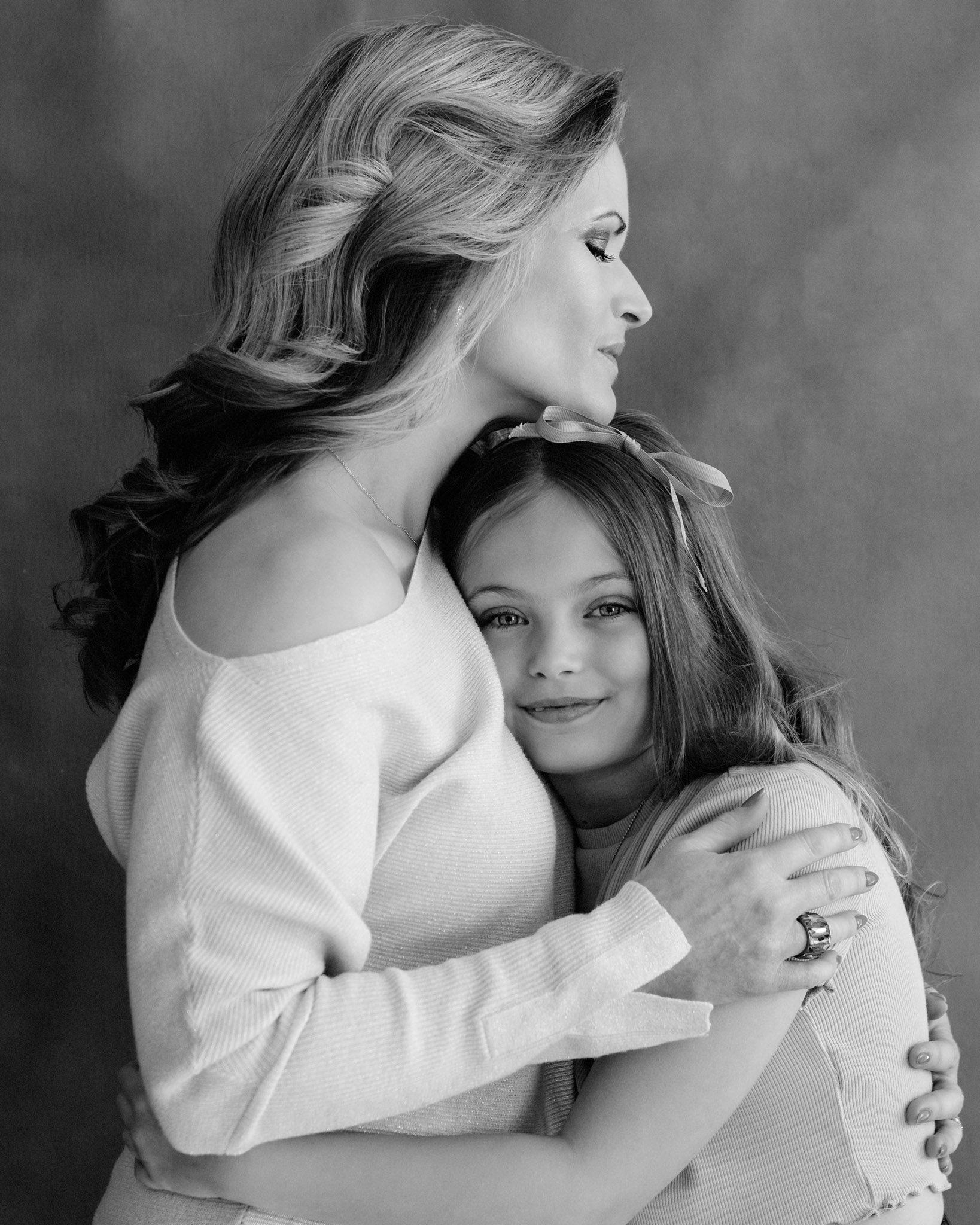 Julie Richards Portraits 1 LR B&W Mum & Daughter shoot.